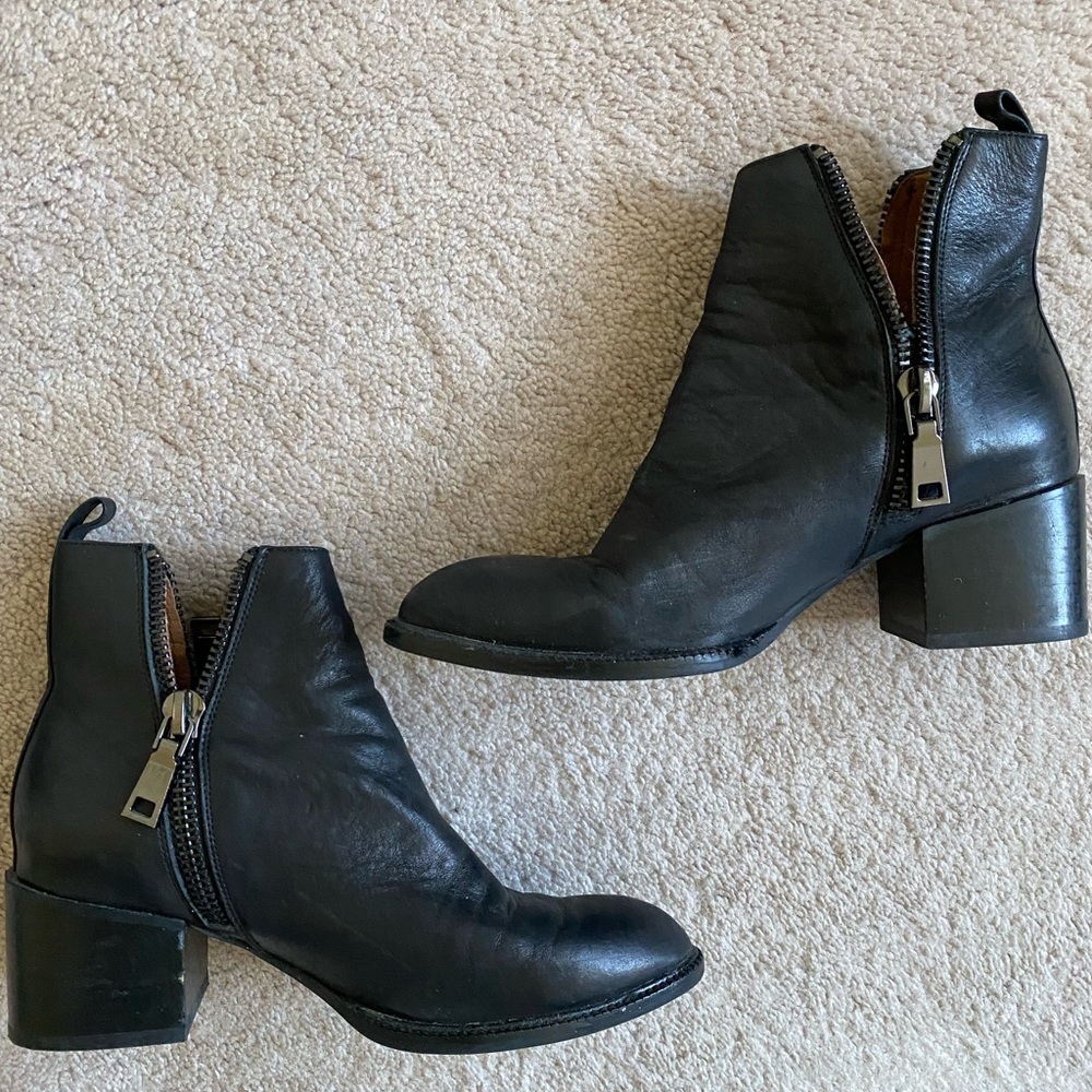 Jeffrey Campbell black leather side zip booties - Size 8